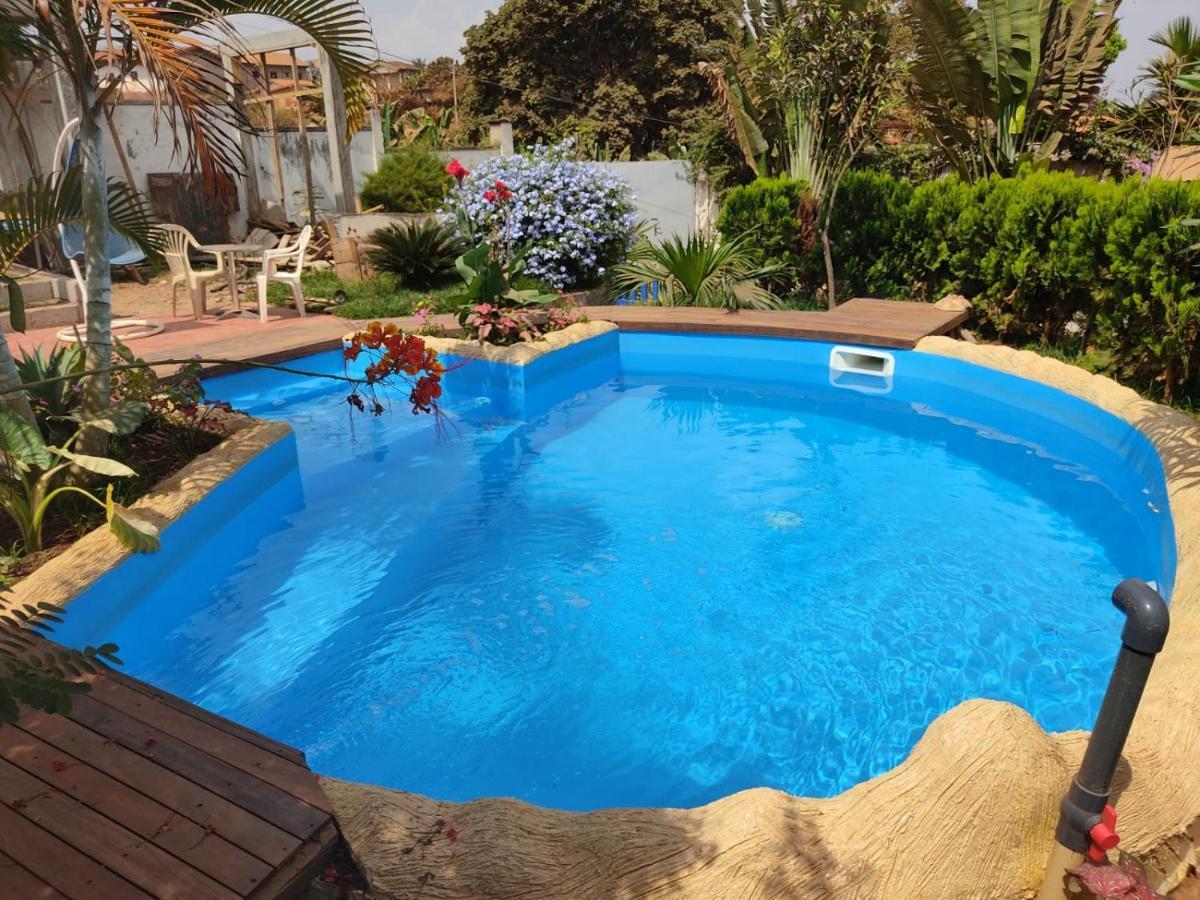Residence Jardin Tropical Yaoundé Esterno foto