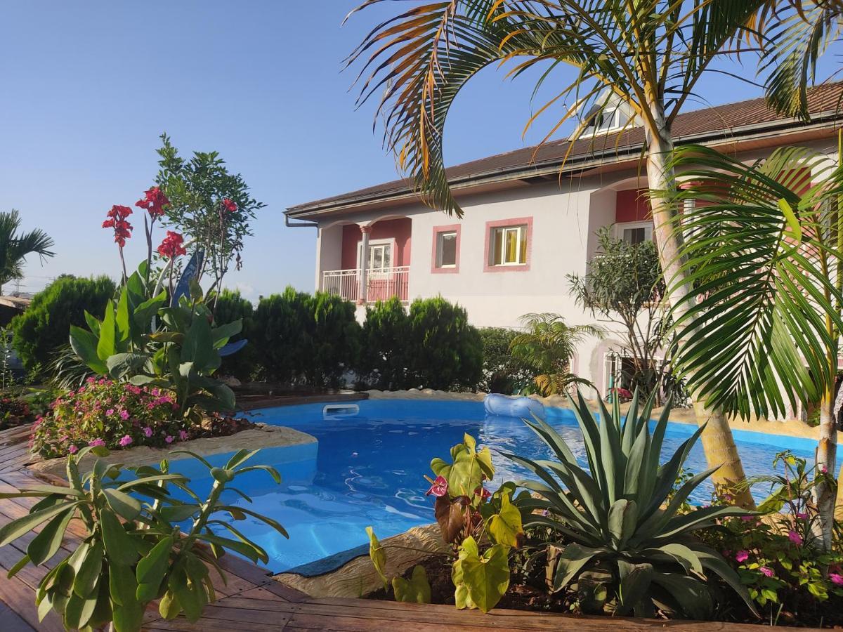 Residence Jardin Tropical Yaoundé Esterno foto
