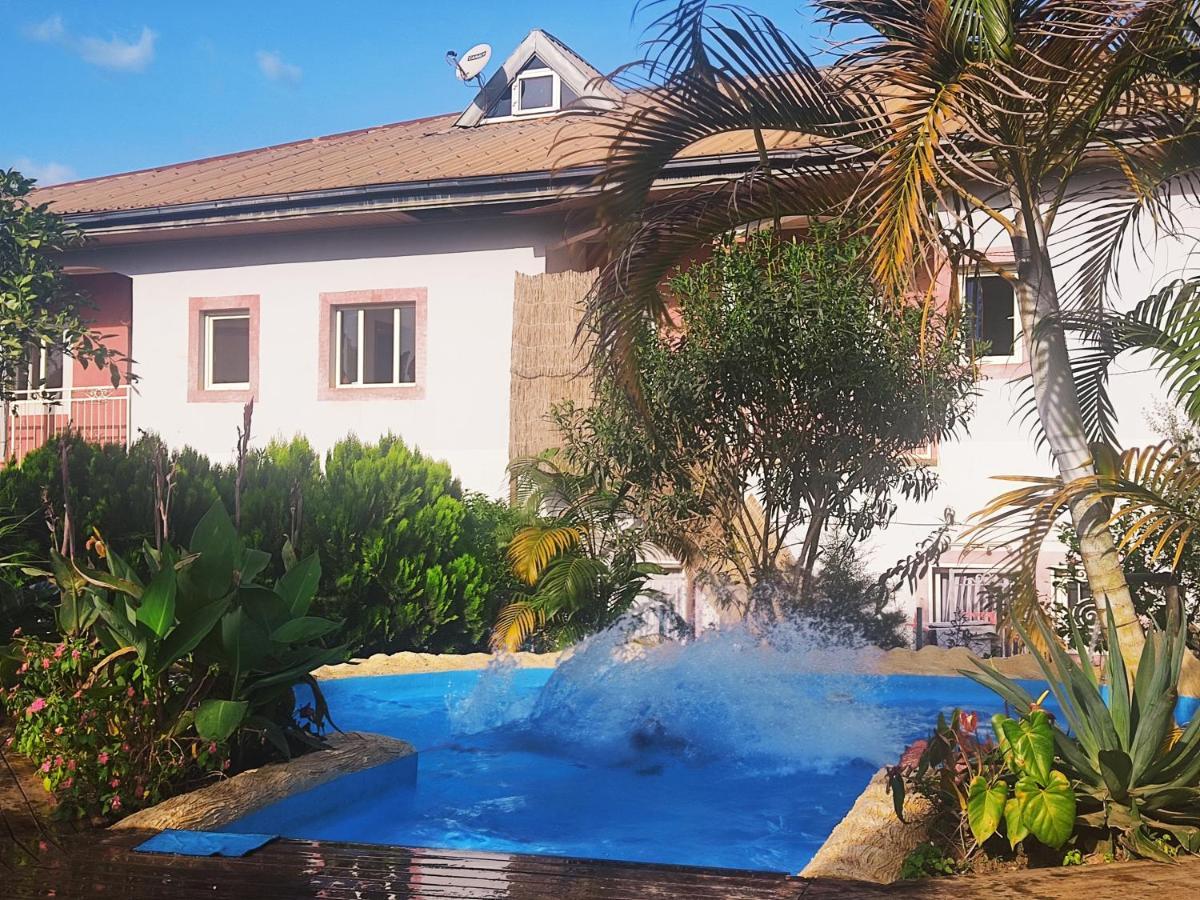Residence Jardin Tropical Yaoundé Esterno foto