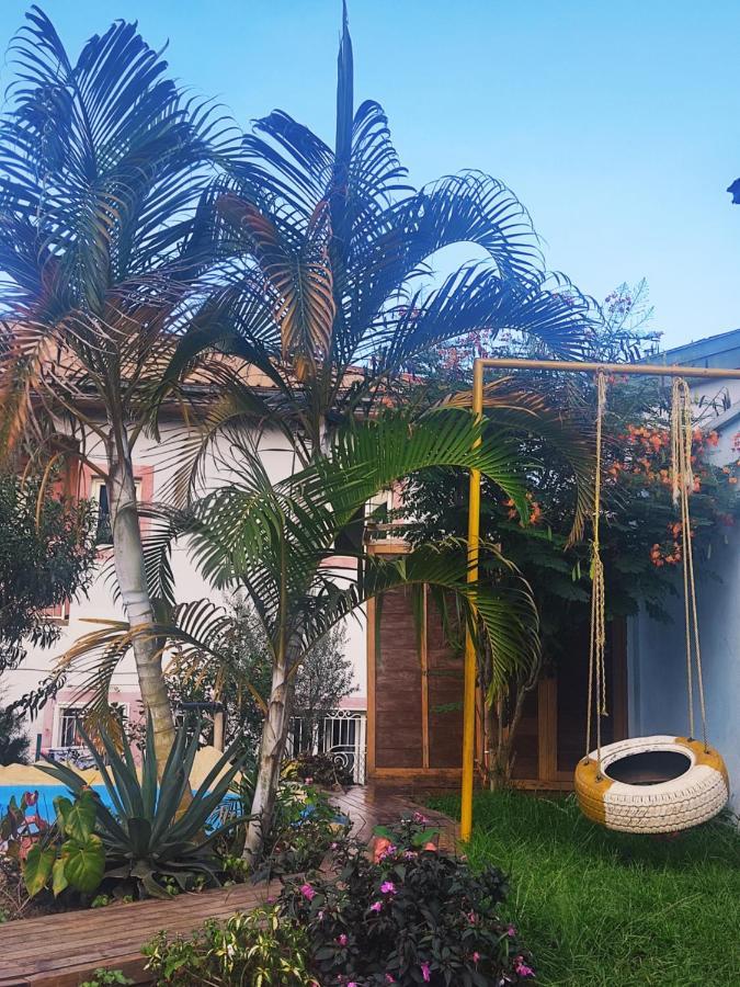 Residence Jardin Tropical Yaoundé Esterno foto